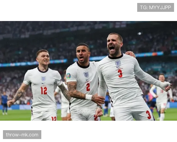 梅赫伦防守体系再升级,助力球队重返巅峰的竞争力增强分析 梅赫伦防守体系再升级,助力球队重返巅峰的竞争力增强分析